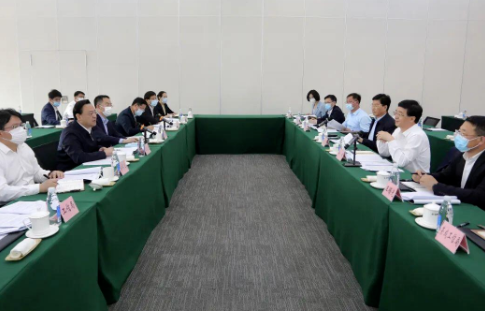 威海市長(zhǎng)到成山集團(tuán)調(diào)研