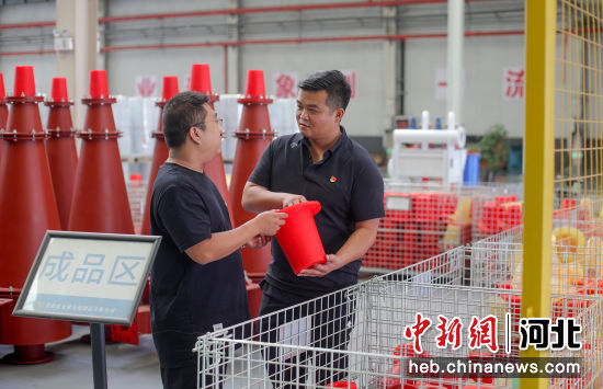 景縣開(kāi)展“政策找企業(yè)”活動(dòng)實(shí)地了解企業(yè)運(yùn)行情況。 作者 高雷